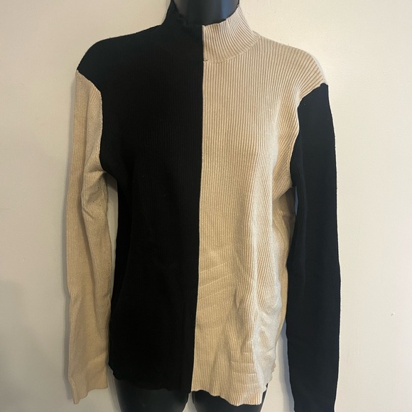 YAL womens two colored sweater size XL - Picture 13 of 13